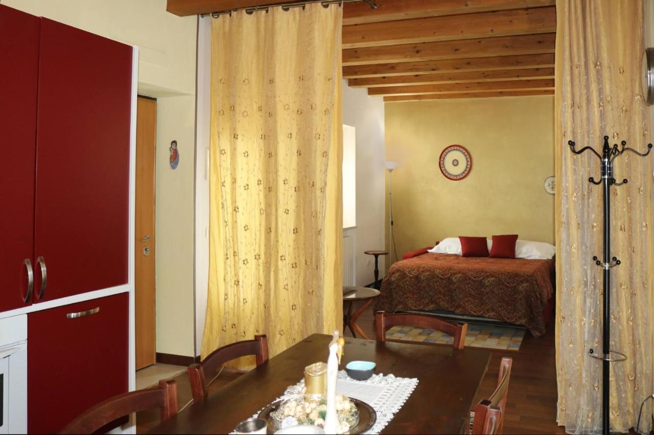 شقة Casa Jasmin, 2 Floors, Private Garden فيرونا المظهر الخارجي الصورة